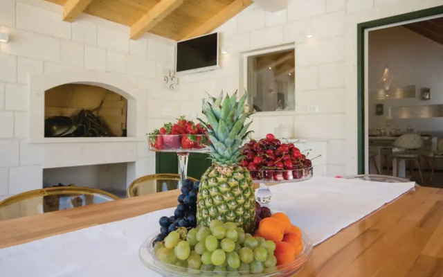 Luxury Villa Malo