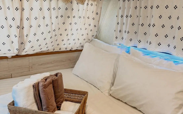Sweet Box Bed and Breakfast