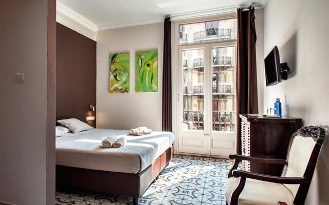 Mihlton Barcelona Boutique B&B