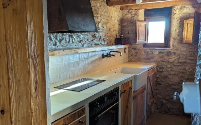 Casa Hostalets - In the Middle of the Olive Trees