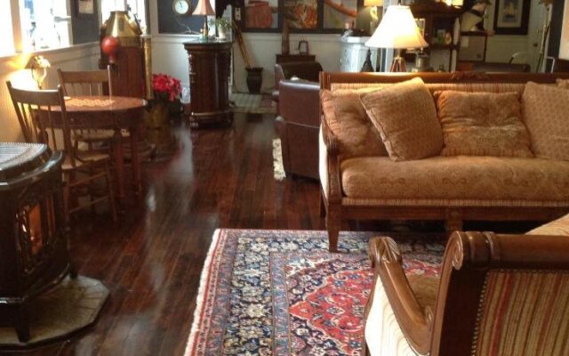 Inn at Harbour Village