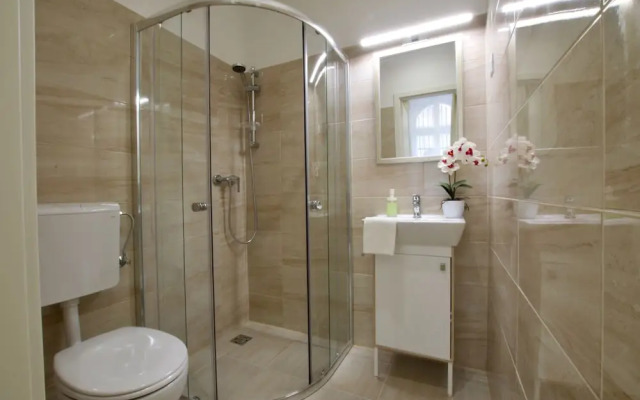 St. King 11 by Hi5 Apartments