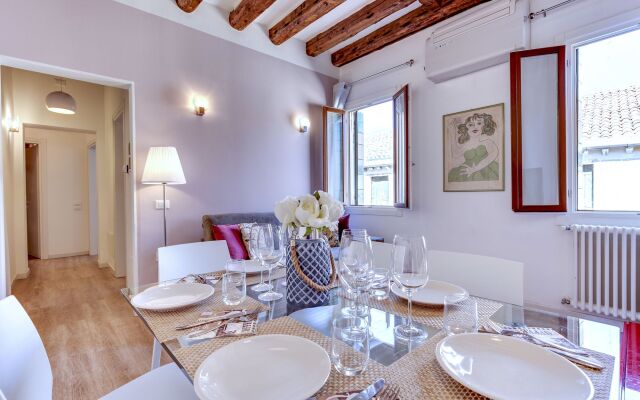 Rialto Botteri Apartments