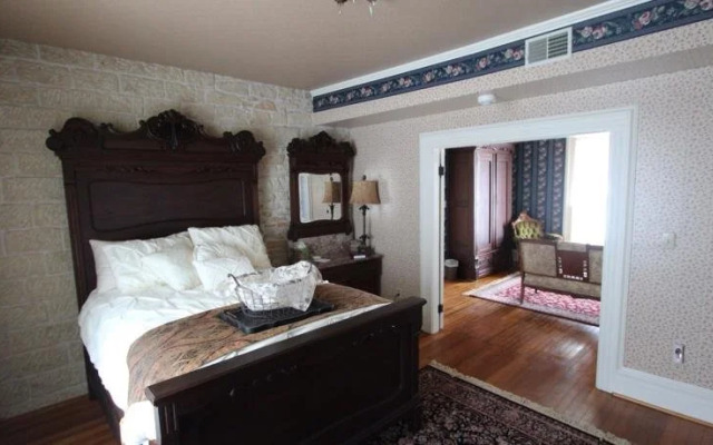 Clover Cliff Ranch Bed and Breakfast