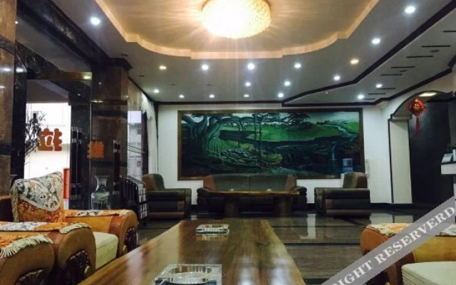 Phoenix Hot Spring Holiday Hotel
