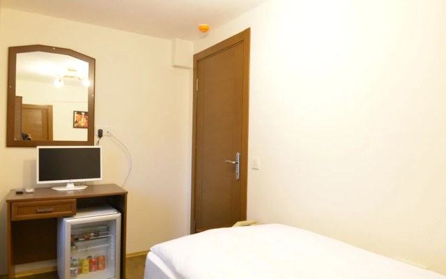 Hotel Ankatra