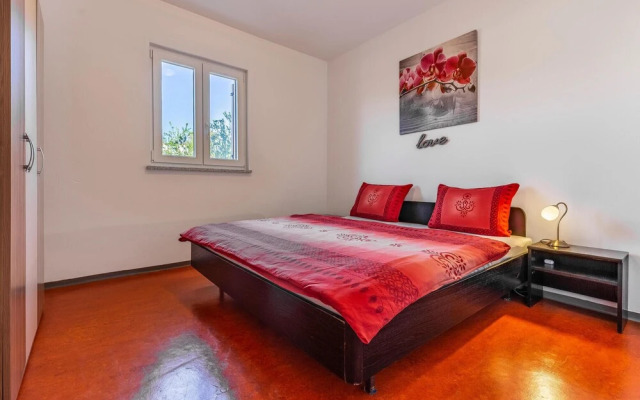 Amazing Home in Medulin With 3 Bedrooms and Wifi