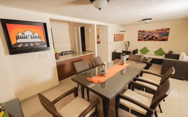 JUUB Luxury 3 Bedroom House at Playa diamante