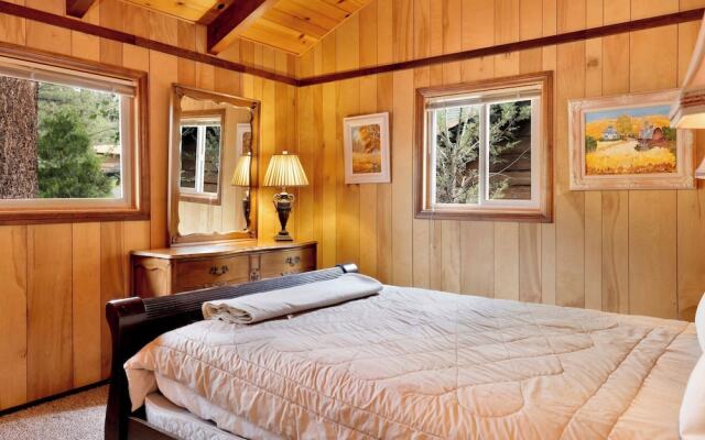 Cabin Idle Ours #933