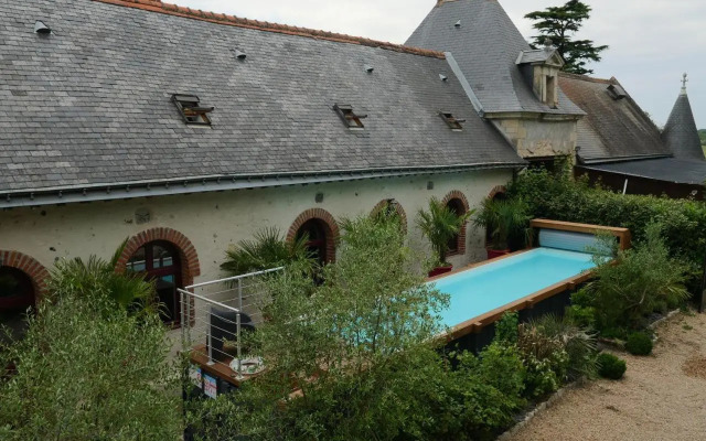 Gite Longere De 15 Personnes Au Chateau De Jallanges Vouvray