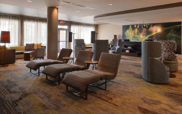 Courtyard St. Louis St. Peters