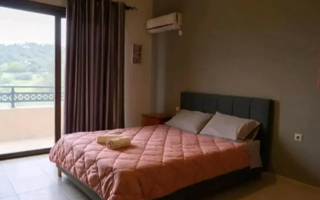 Villa Nostra- Cars Included