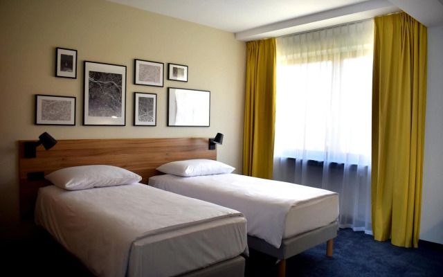 Duet Hotel