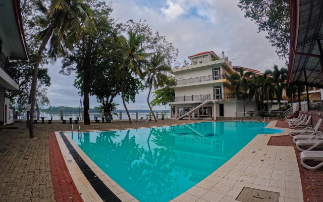 Centauria Lake Resort