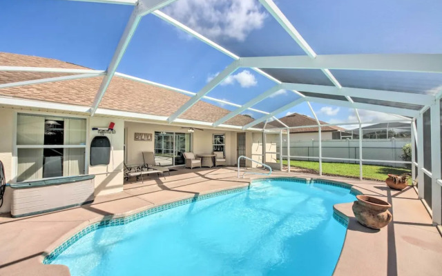 Pool & Fenced Yard: Sebring Retreat