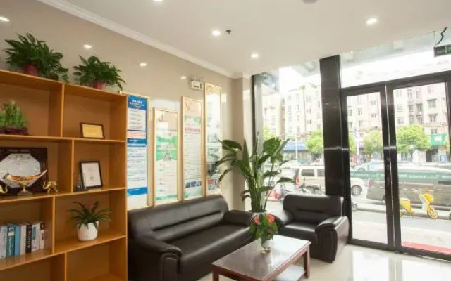 Vatica Hotel (Hefei Linquan Road Anhui Grand Market) – Lobby – Hefei
