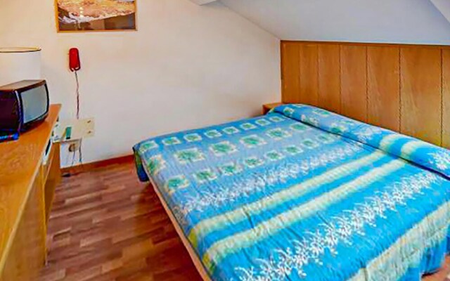 Awesome Apartment in Vason With 1 Bedrooms