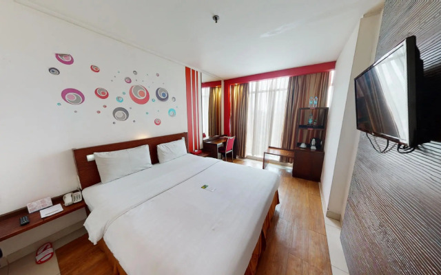 Redstar Hotel