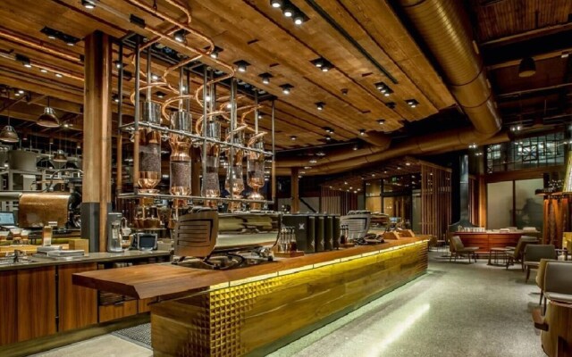 A-Center of Capital Hill- Sleep 2