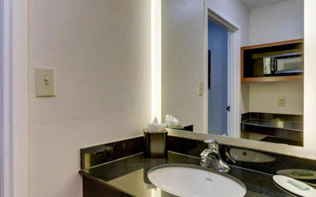 Fairfield Inn & Suites Dallas Las Colinas