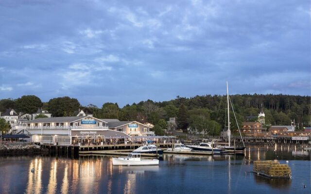 Boothbay Harbor Oceanside Inn