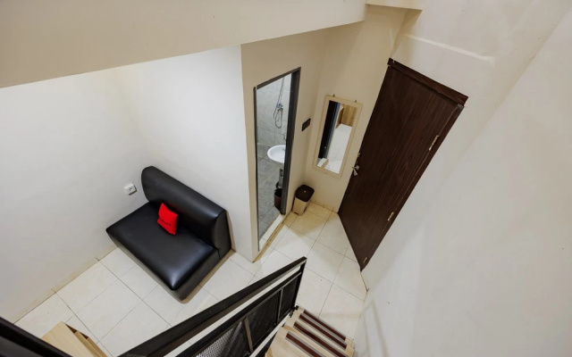 RedDoorz Plus @ D San Residence Buah Batu