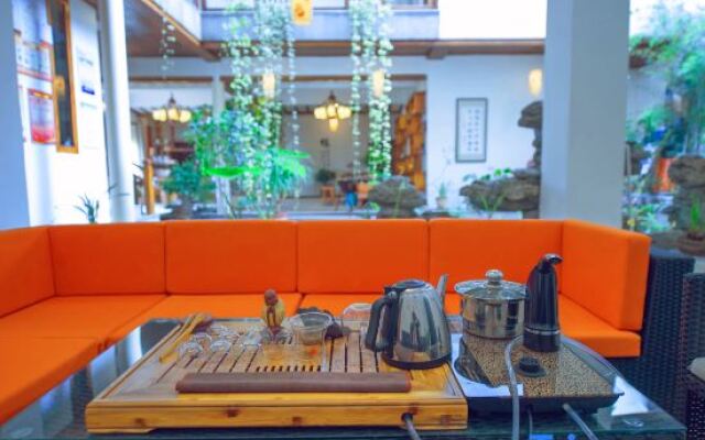 Tengchong Lanju Pavilion Inn