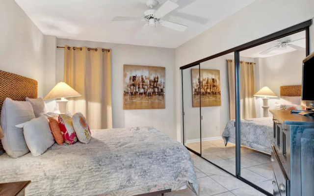 Windward Pointe 1002