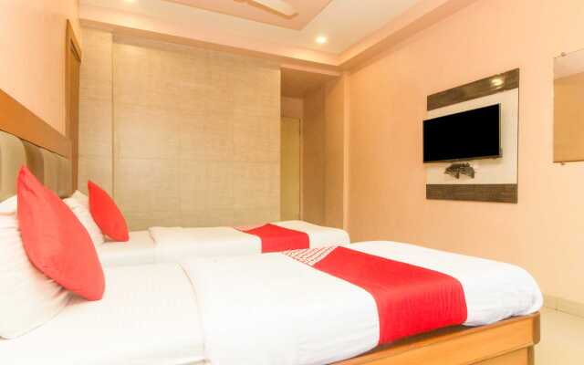 OYO 7727 Hotel Sarovar Grand