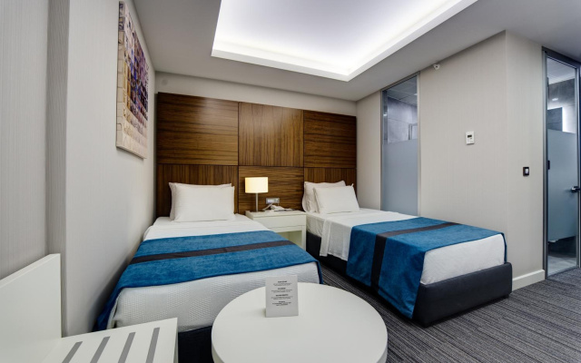 The Menord Hotel