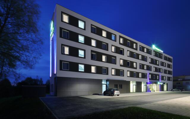 Holiday Inn Express Friedrichshafen, an IHG Hotel