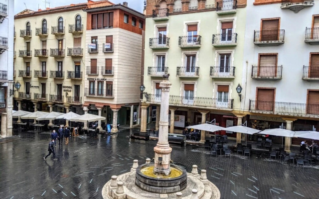 Apartamentos Plaza del Torico