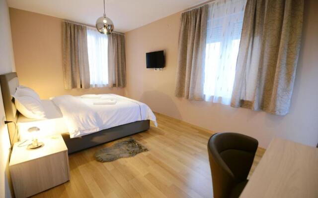 Zoilo Rooms