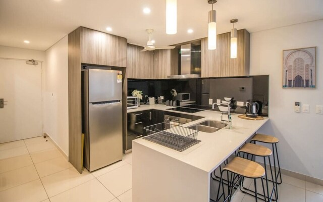 ZEN CENTRAL CBD - 3 Bedroom Apartment