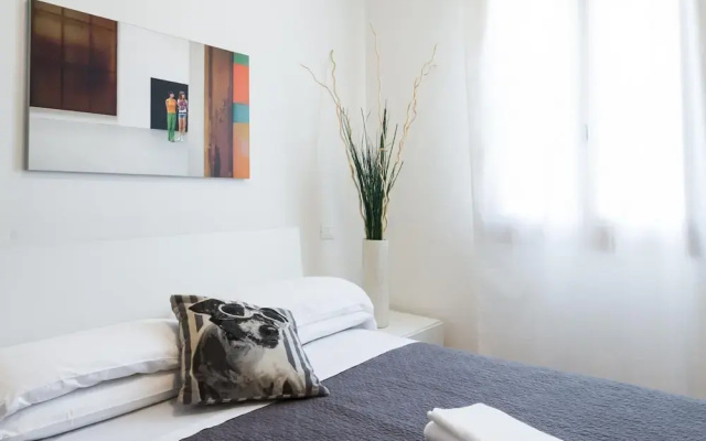 Accademia Charm Apartment n 3 - Locz