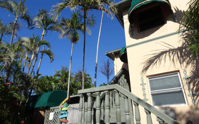 Suite Dreams Inn by the Beach