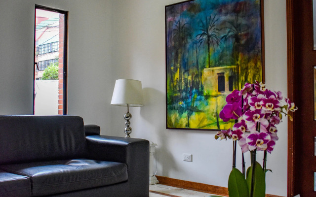 Cora 96 Street Apartments