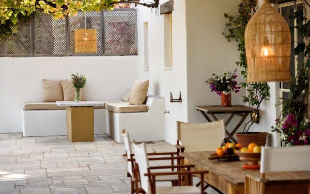 Aria Paros Residence