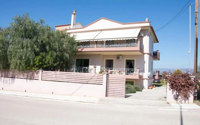 Roundabout apartment