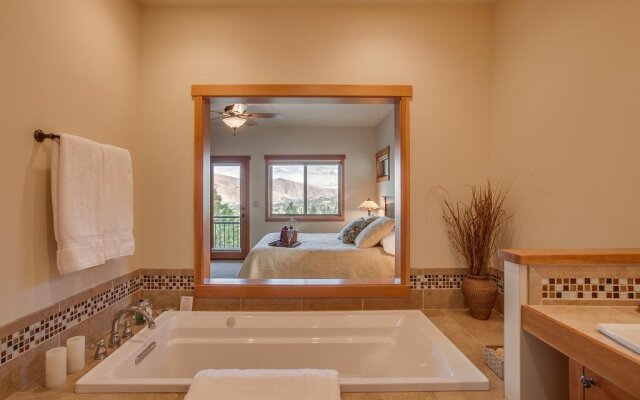 Cascade Valley Inn