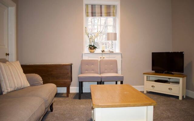 Cosy 2 Bedroom Apartment in Dean Village