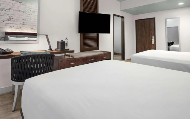 The Fin Hotel, Tapestry Collection by Hilton