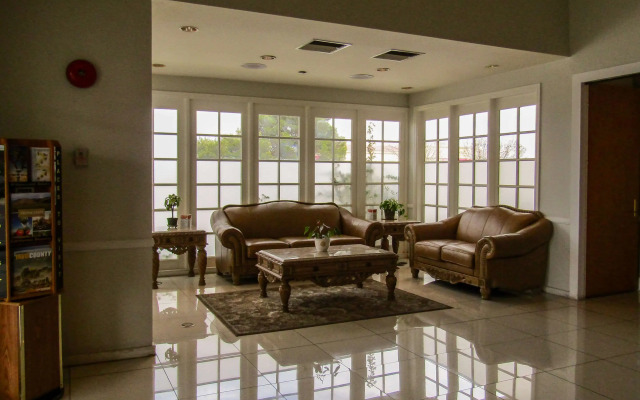 Clarion Inn Near China Lake Naval Station