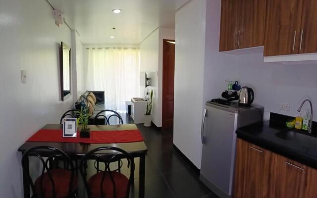 Jjcozy Condo at Central Apartment