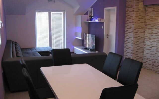 Luxury apartment INA