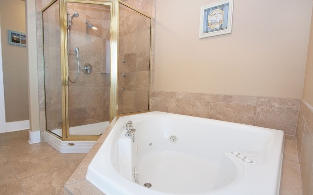 Crd1109 2 Bedroom Condo