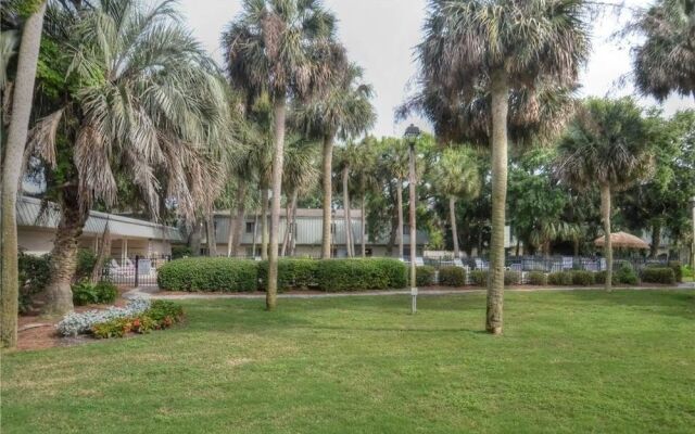 33 Hilton Head Cabana by RedAwning