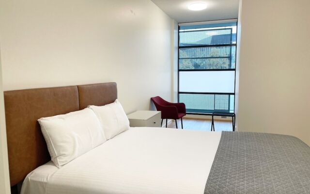 Waterfront Melbourne Apartments