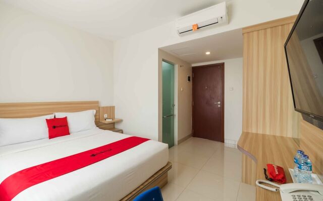 RedDoorz near Simpang Patal Palembang