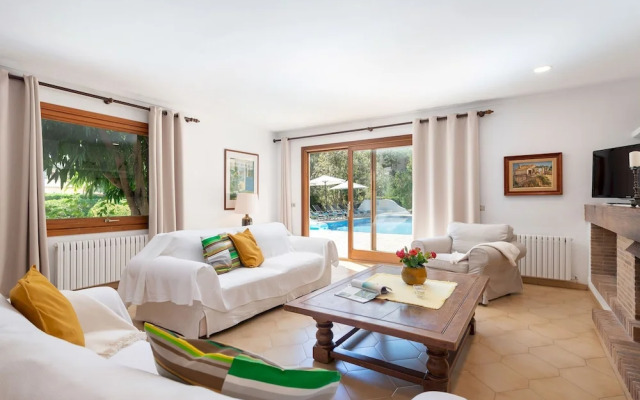 Villa Can Toni in Port de Pollen a